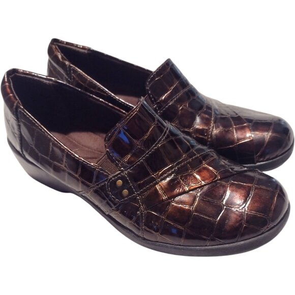 Clarks Collection Womens Brown Croc Pattern Slip-On Loafers Size 8M Alligator - Picture 4 of 9